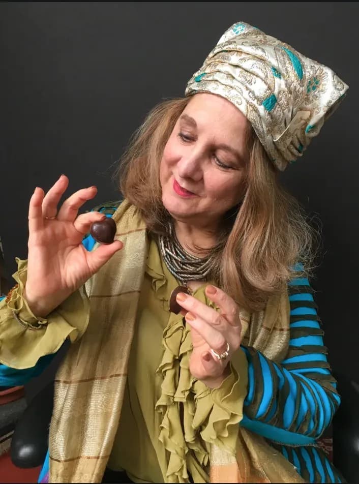 Chocolate Reader performer in costume at an event in the New York metropolitan area (image 1)