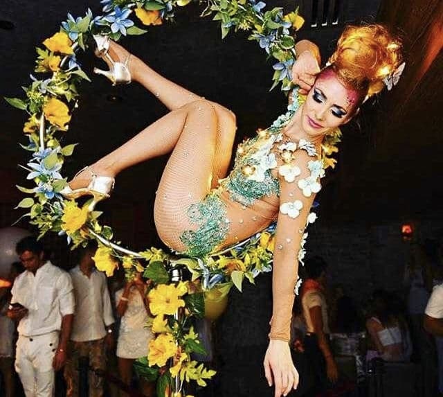 Freestanding Aerial Lollipop Rig performer in costume at an event in the New York metropolitan area (image 14)