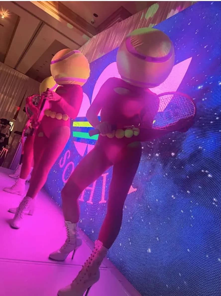 Sports Head Dancers performer in costume at an event in the New York metropolitan area (image 1)