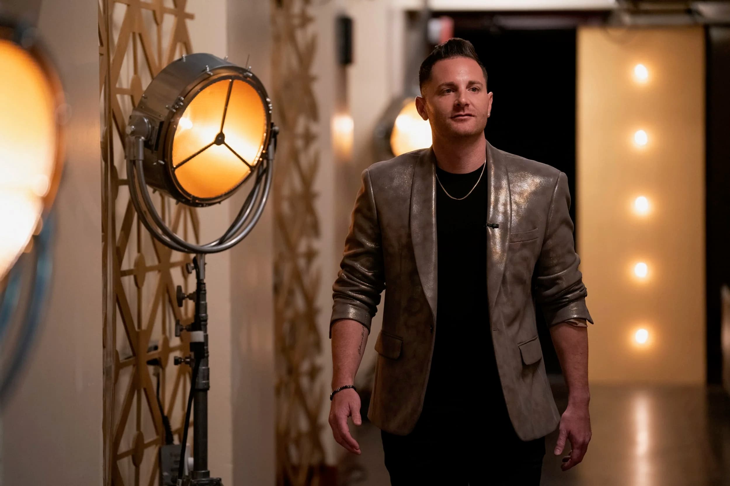 Phil the Magic Man, Illusionist & Mentalist, booked through Nicholson Events
